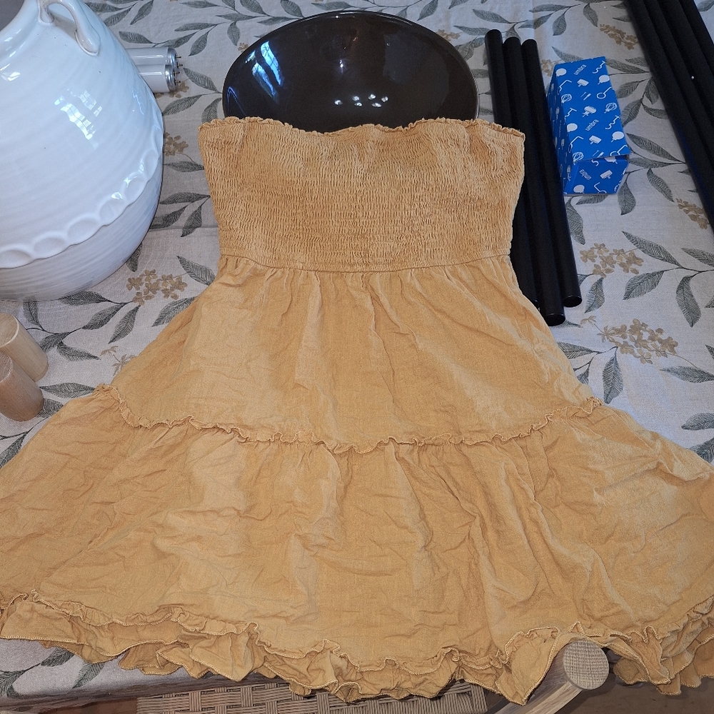 SHEIN Strapless Dress in Mustard Yellow